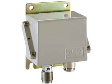 Danfoss Drucktransmitter -1-5bar EMP 2-8711-F6CD24-2 084G2101