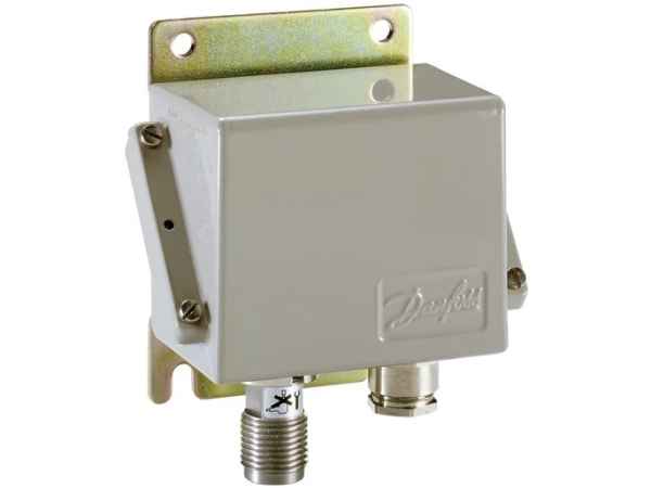 Danfoss Drucktransmitter -1-5bar EMP 2-8711-F6CD24-2 084G2101
